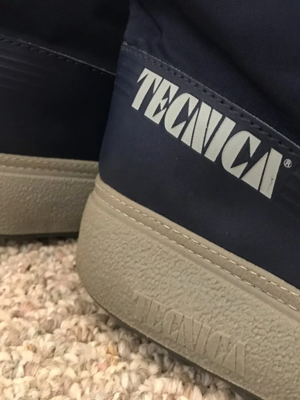 vintage TECHNICA lined moon boots size 45-46 blue and grey made in Italy